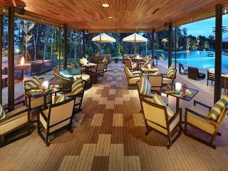 Royal Tulip Gunung Geulis Resort & Golf