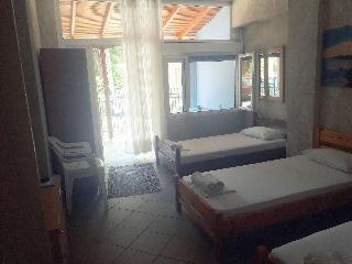 Artemis Studios & Apartments