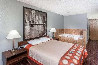 1 Queen Bed Studio Suite Non-Smoking