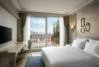 Room Room