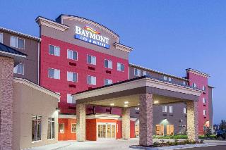 Baymont Inn & Suites Grand Forks