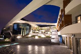 Doubletree By Hilton Izmir Airport
