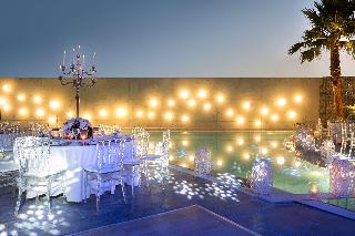 Doubletree By Hilton Izmir Airport