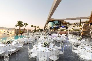 Doubletree By Hilton Izmir Airport