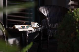 Doubletree By Hilton Izmir Airport