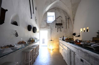 Palazzo Castriota, Puglia