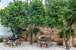 Palazzo Castriota, Puglia