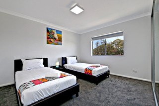Room thumbnail 6
