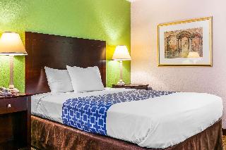 1 Queen Bed, Nonsmoking