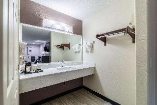 Quality Inn & Suites Canton Canton area
