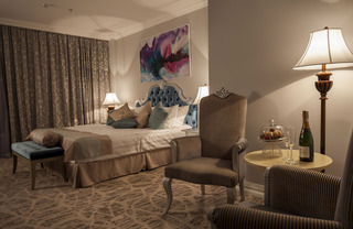 Bristol Central Park Hotel