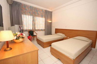 Room thumbnail 6