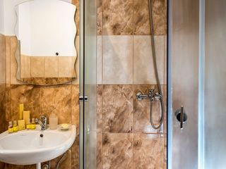 Room thumbnail 2