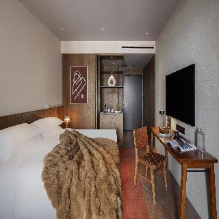 Room:DBL.ST-3