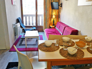 General view thumbnail 3