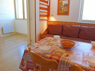 General view thumbnail 2