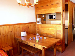 General view thumbnail 2