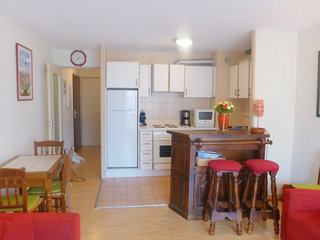 General view thumbnail 6