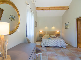 Bezert, Avignon