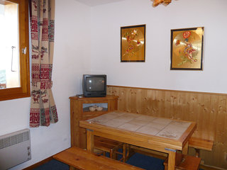 General view thumbnail 9