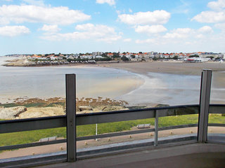General view thumbnail 3