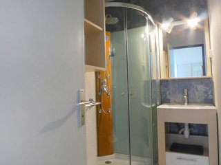 General view thumbnail 1