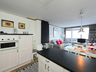 General view thumbnail 6