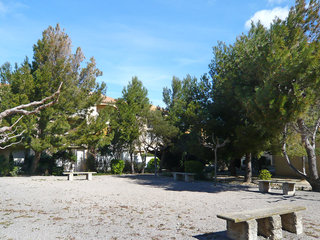 Les Genêts No.4, Narbonne
