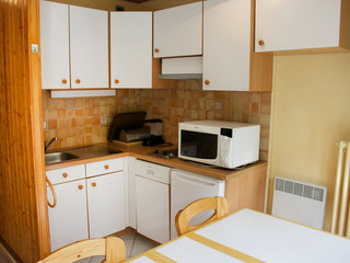 General view thumbnail 3