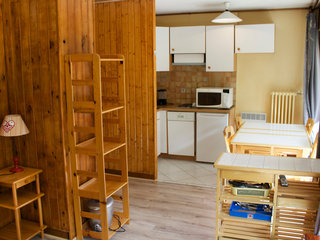 General view thumbnail 9