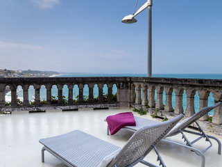 Marthe Marie, Biarritz