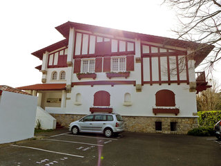 Ongui Ethorri, Biarritz