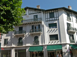 Thiers, Biarritz