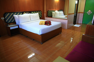 Room thumbnail 11