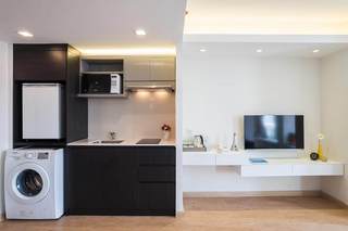 Room thumbnail 9