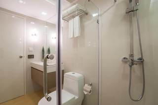 Room thumbnail 12