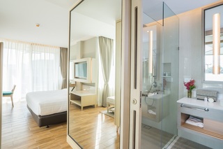 Room thumbnail 51