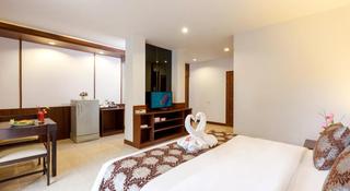 Room thumbnail 11