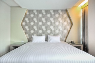 Room thumbnail 7
