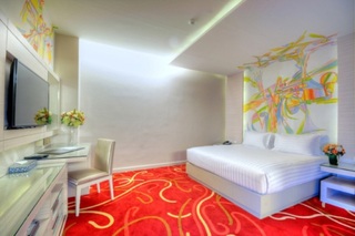 Room thumbnail 2