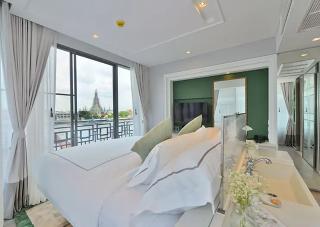 Room Room