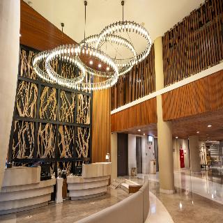 Bedrock Hotel Kuta Bali