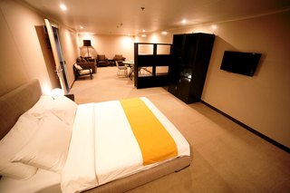 Green Sun - The Hotel