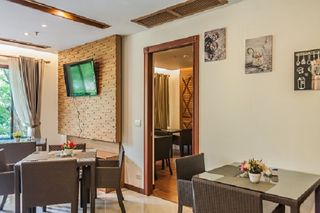Restaurant thumbnail 2