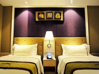Room thumbnail 56