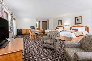 Baymont Inn & Suites Wisconsin Dells