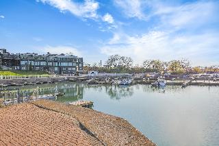 Ramada by Wyndham Jordan/Beacon Harbourside Resort