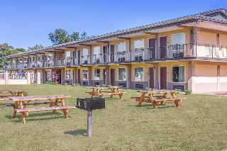 Days Inn by Wyndham Lavonia