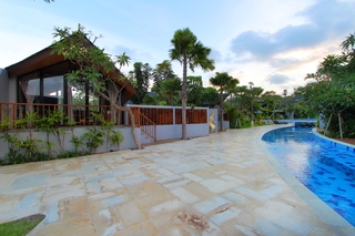 Pool thumbnail 9