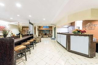 Microtel Inn & Suites By Wyndham Eagle Pass